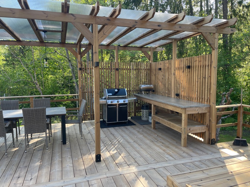 Kesäkeittiö terassille, Lohja