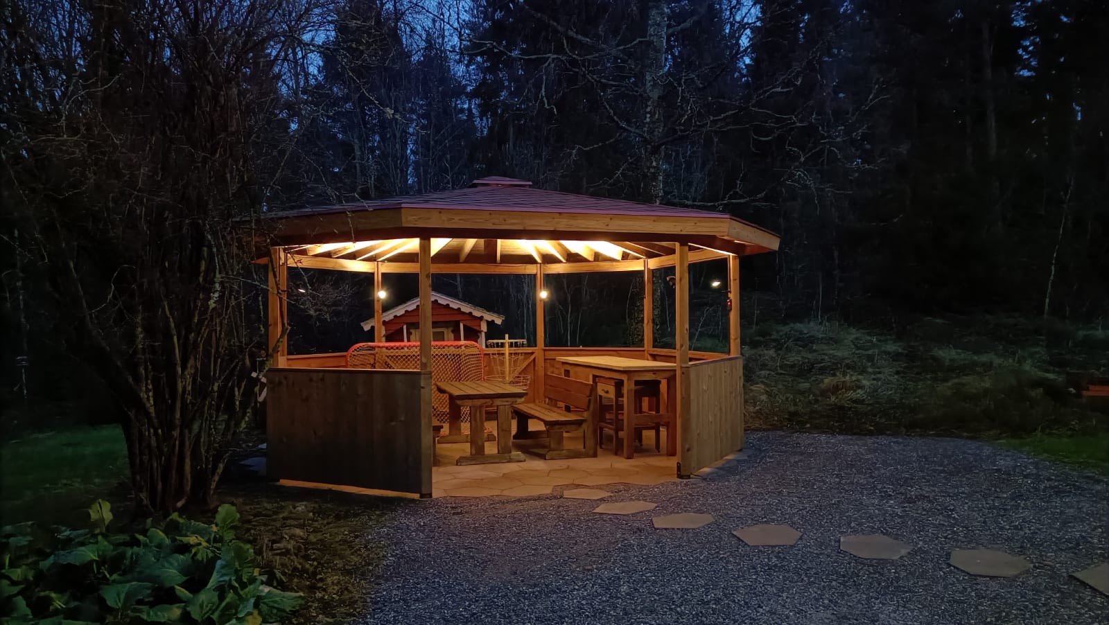 Valaistus pihaan ja terassille, terassit.net